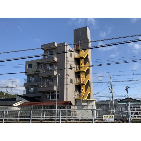 白浜駅西マンション 建物画像