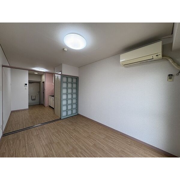 芥川ロイヤルマンション 室内写真3
