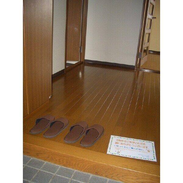 ラフィーネ六名 室内写真1
