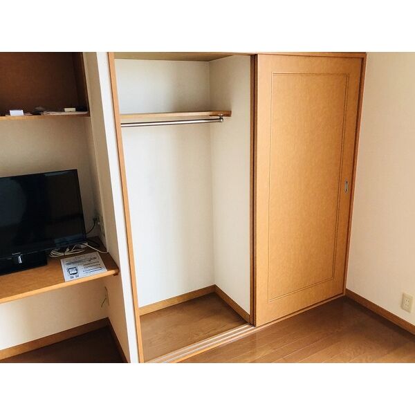 レオパレスルミエール 室内写真5