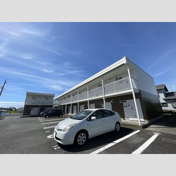 レオパレスみなみかぜ 建物画像