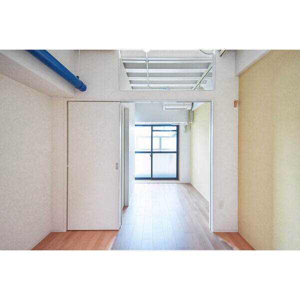 SERENiTE-04 室内写真1