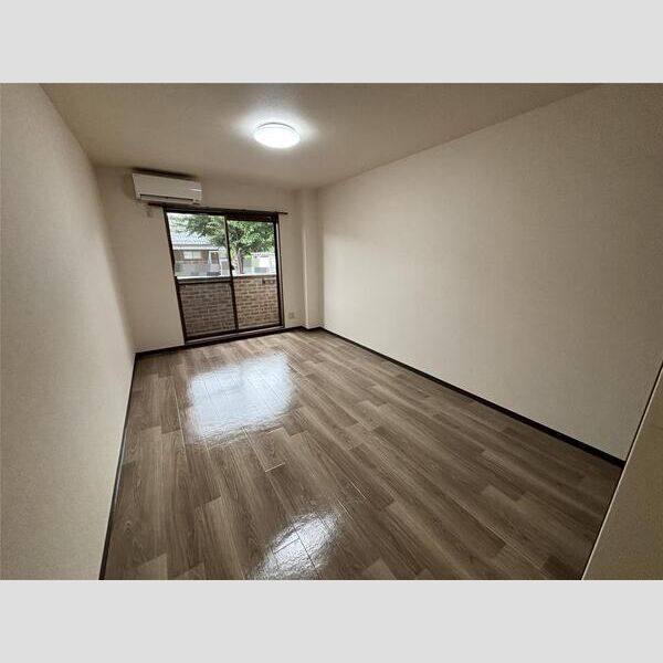 WEST WING 室内写真1