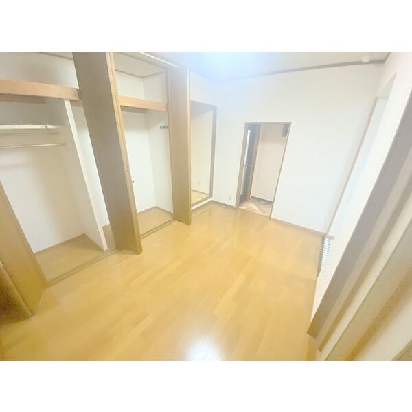 大黒町2丁目戸建て 室内写真1