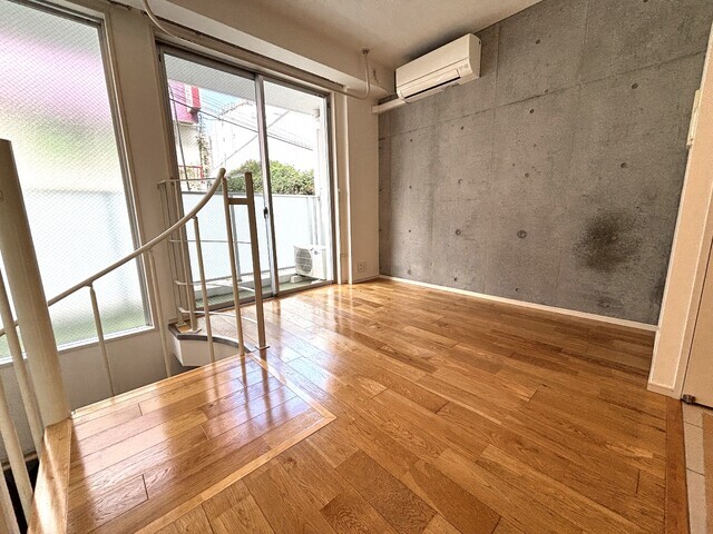 ボブール代々木 室内写真1