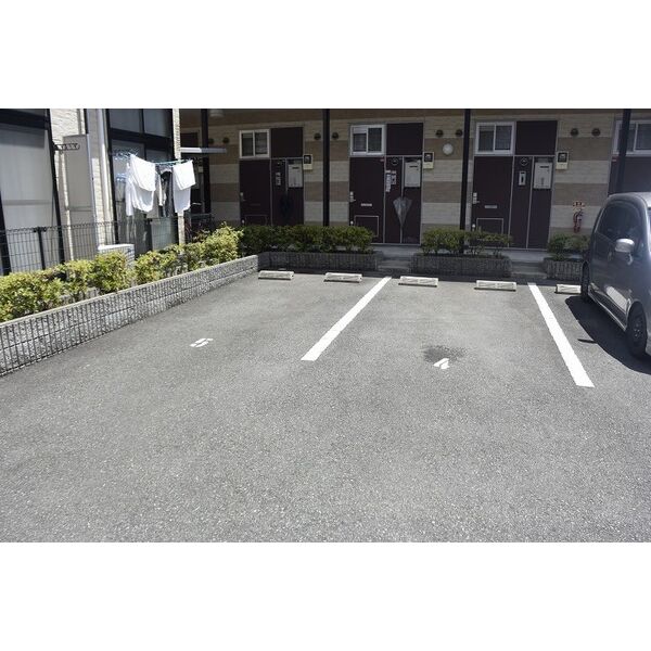 レオパレスラ ピエス 室内写真3