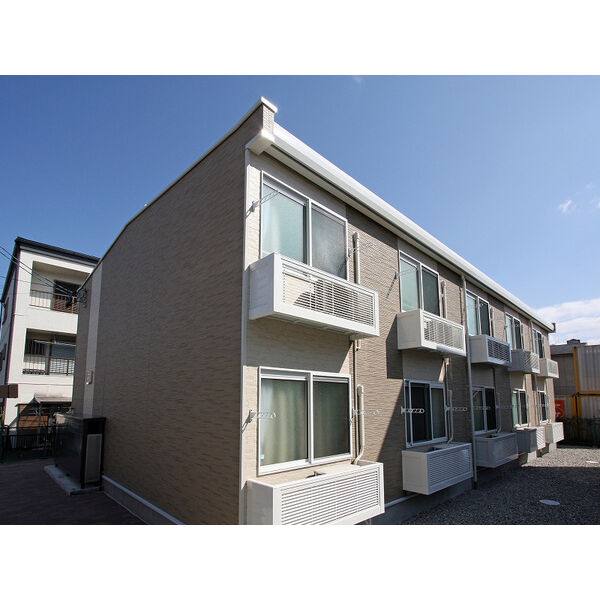 レオパレスカーサ新西 建物画像