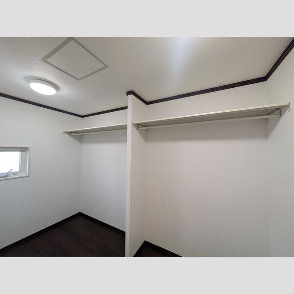 河芸町杜の街5丁目戸建 室内写真10
