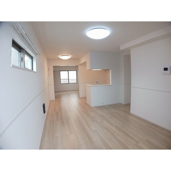 CASA SERENA 室内写真1