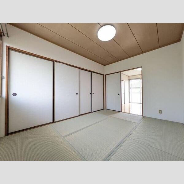 シャトー大半田 Ⅰ棟 室内写真2