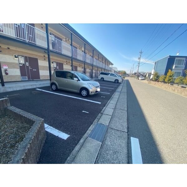 レオパレス出川 室内写真3
