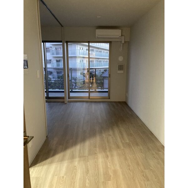 アーバンパーク淡路 室内写真1