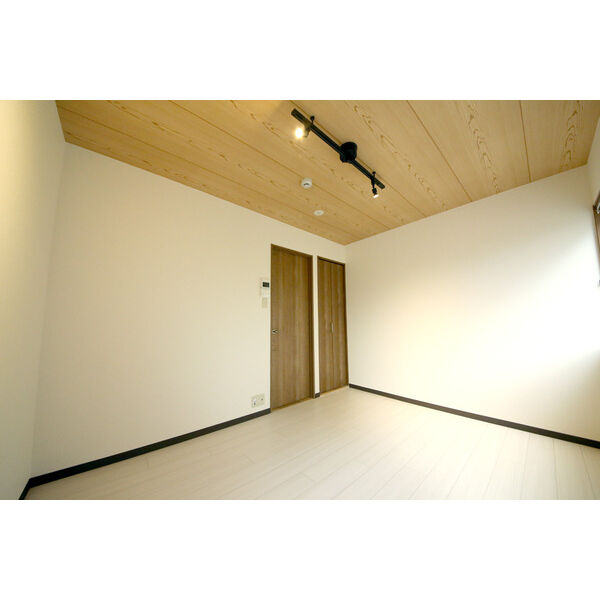 GARNET RESIDENCE MIYA 室内写真1