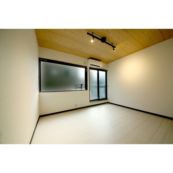 GARNET RESIDENCE MIYA 室内写真2
