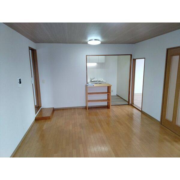 WEST COURT 室内写真2