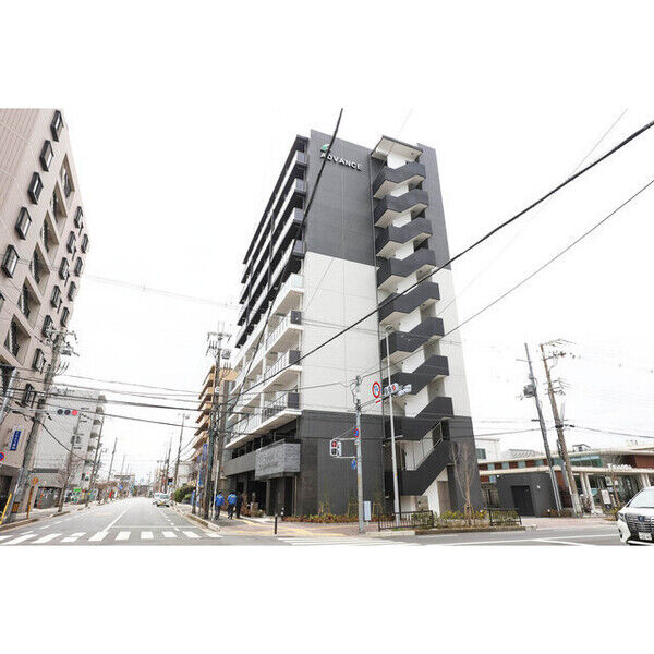 アドバンス江坂東デパール 建物画像