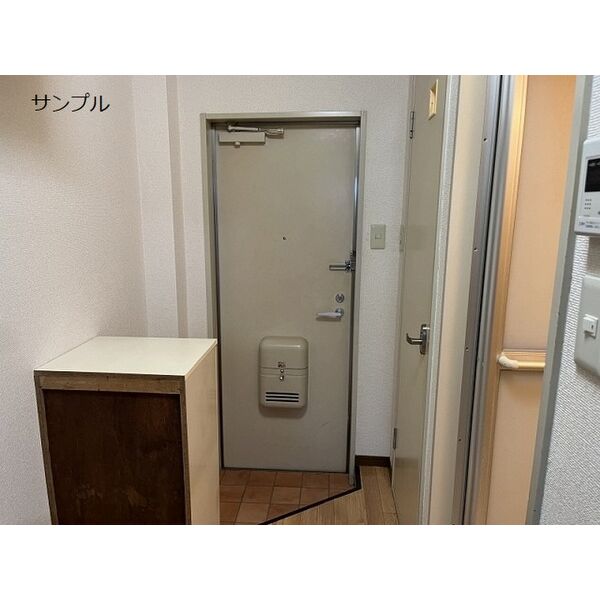 Surplus FUJI 室内写真9