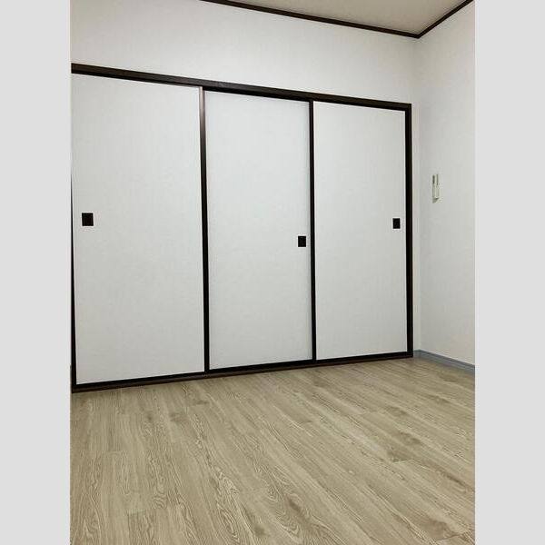 ハイスクエア湖南 室内写真2