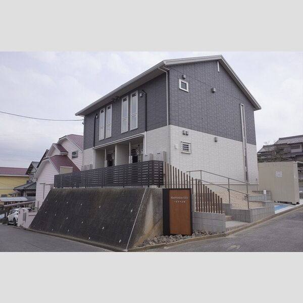ハピネス上地 建物画像
