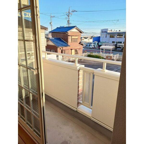 サフラン 室内写真8