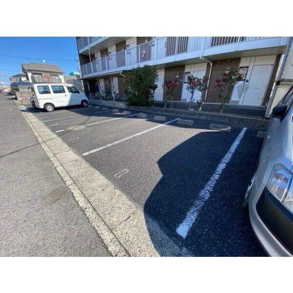 レオパレスボヌール八田 室内写真3