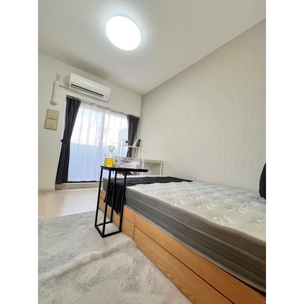 ララプレイス新大阪シエスタ 室内写真1