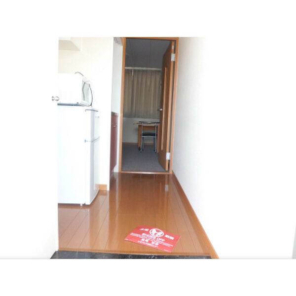 レオパレスラペ ルミエ 室内写真8