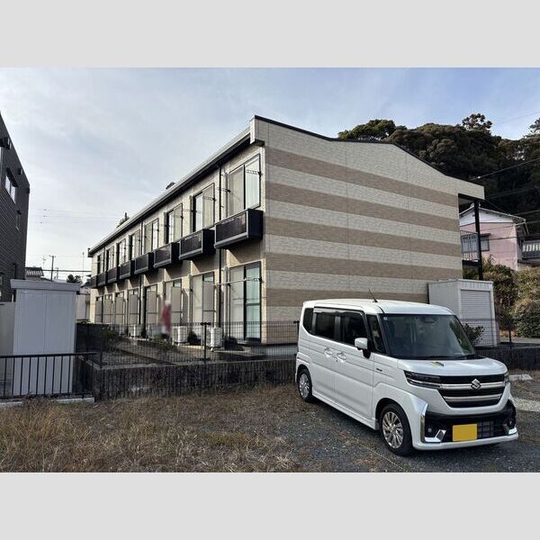レオパレスじん 建物画像