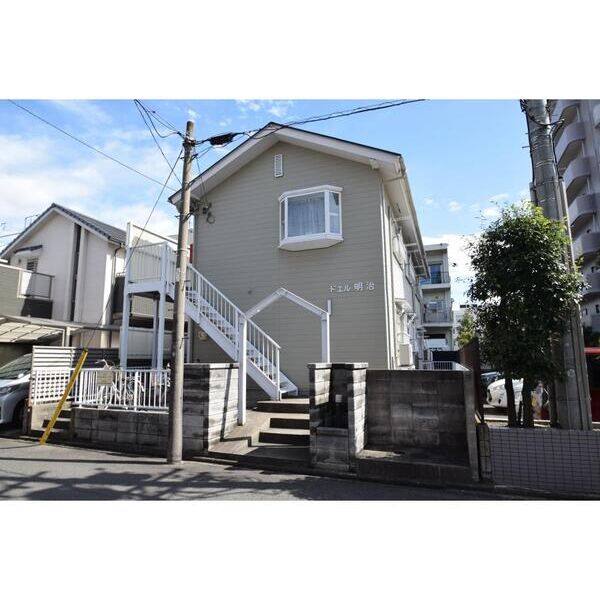 ドエル明治 建物画像