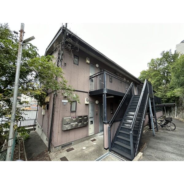 中山手ガーデンパレスD棟 建物画像