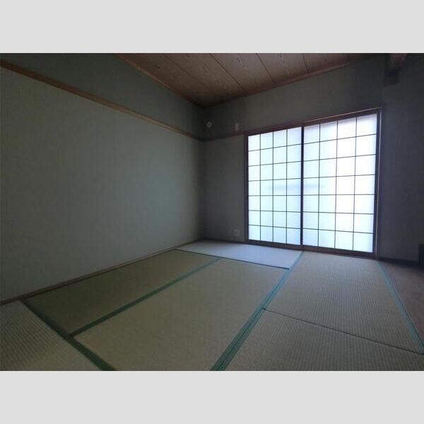 五個荘連棟貸家 室内写真2