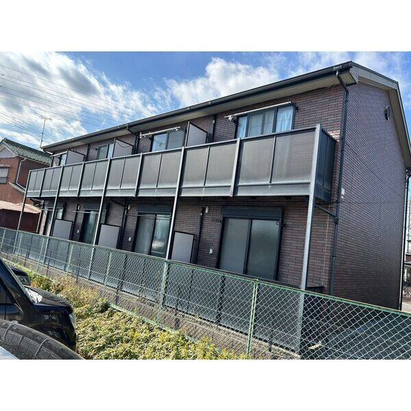 アンプルールリーブルLEO 建物画像