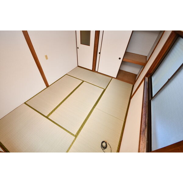垣内町連棟戸建 室内写真2