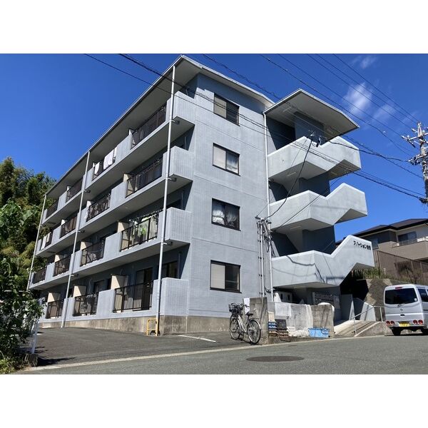 アパーション智秀 建物画像