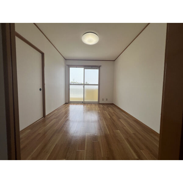 クローバーC 室内写真1
