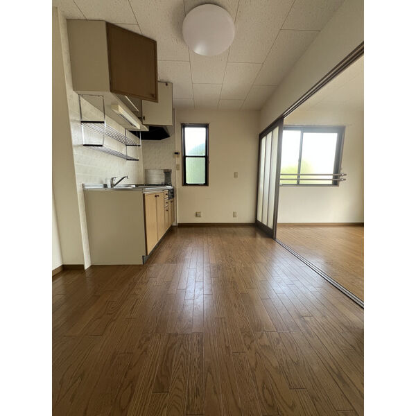 臨江ハイツ2号館C 室内写真1