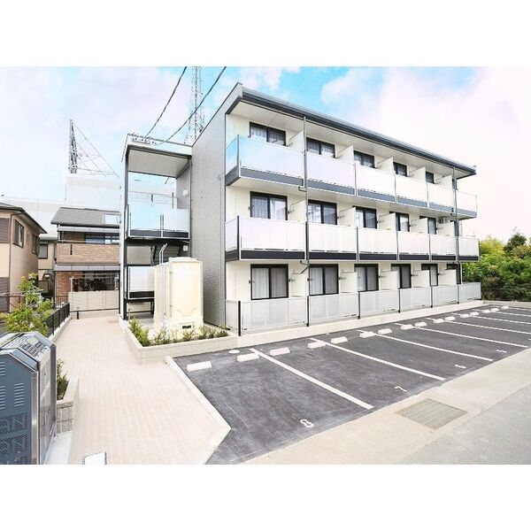 レオパレスピズィエール 建物画像