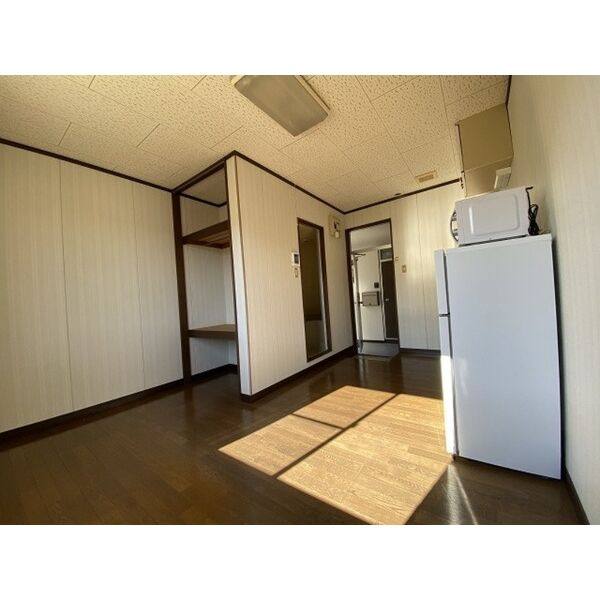 日野BASE 室内写真2