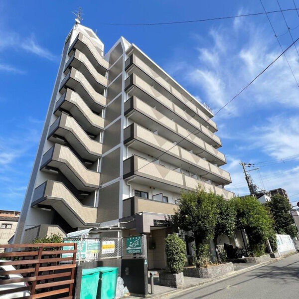 シュプレーム堺 建物画像