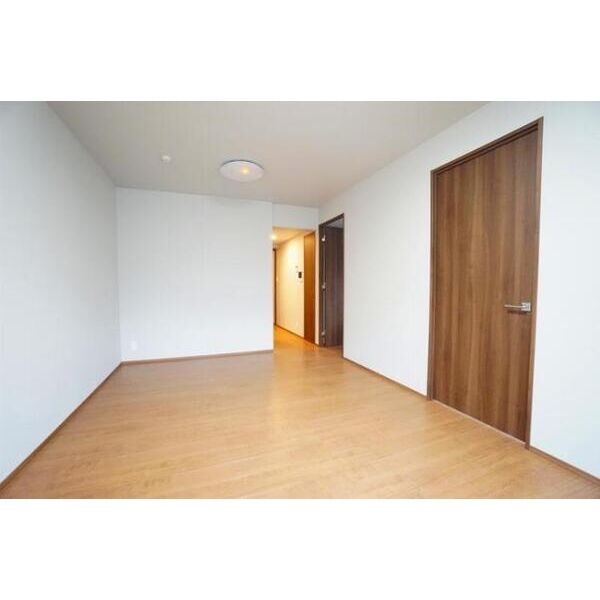 LIMERESIDENCE HIKIFUNE 室内写真1