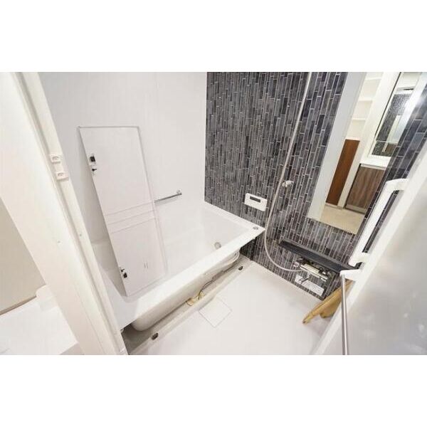 LIMERESIDENCE HIKIFUNE 室内写真3