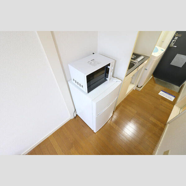 レオパレスドルフィン 室内写真7