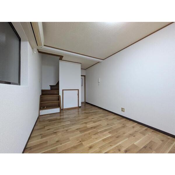 北条2丁目貸家 室内写真1