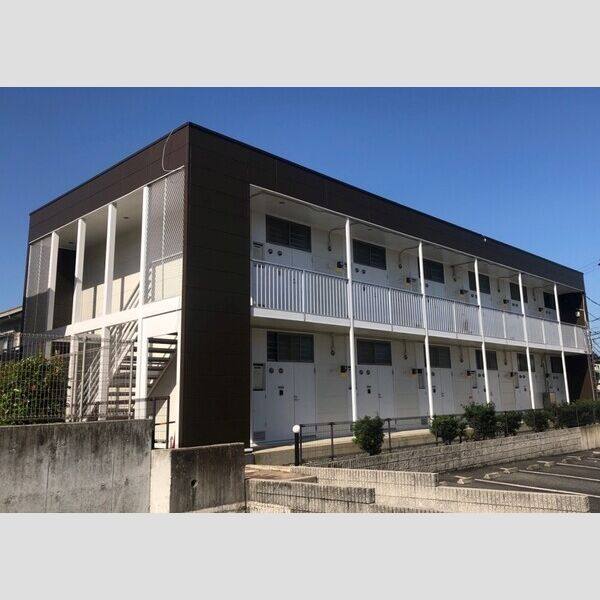 レオパレス万場山 建物画像