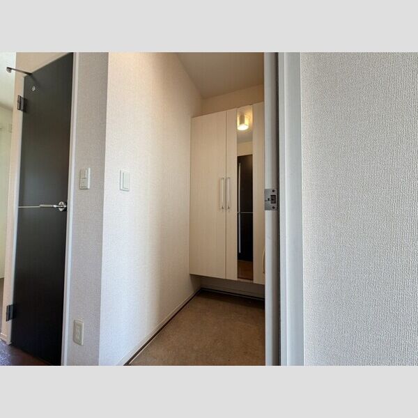 JUMEIRAH B 室内写真1