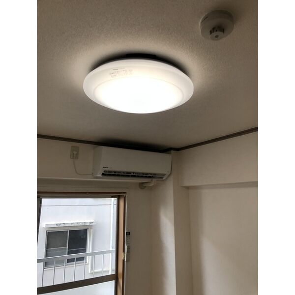 イーズIII 室内写真3