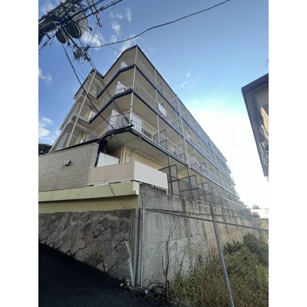 イーズIII 建物画像