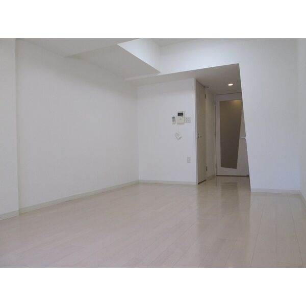 セレニテ新大阪弐番館 室内写真2