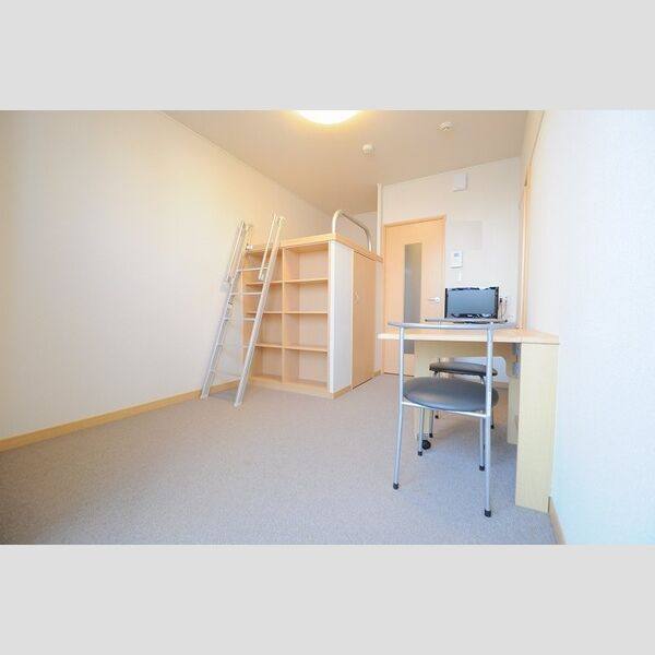 レオパレスエソーレ 室内写真3