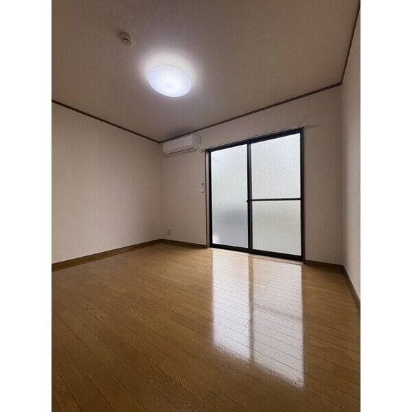アンプルールブワK・K 室内写真1